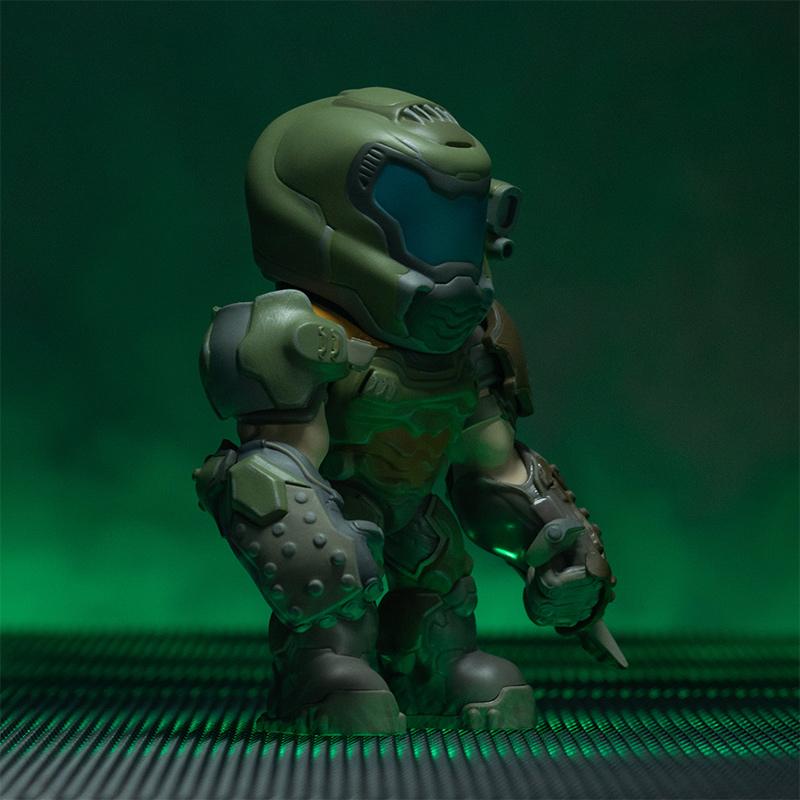 figurine-doom-slayer