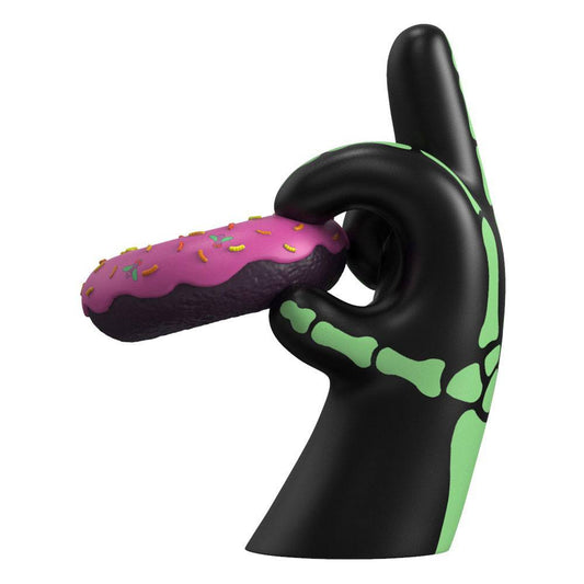 „I Donut Care“ – baisu – šviečia tamsoje