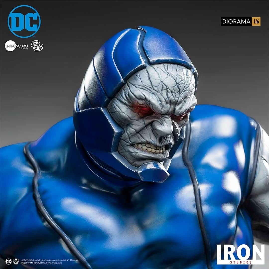 Statue Wonder Woman vs Darkseid by Ivan Reis - DC Comics - Diorama 1/6