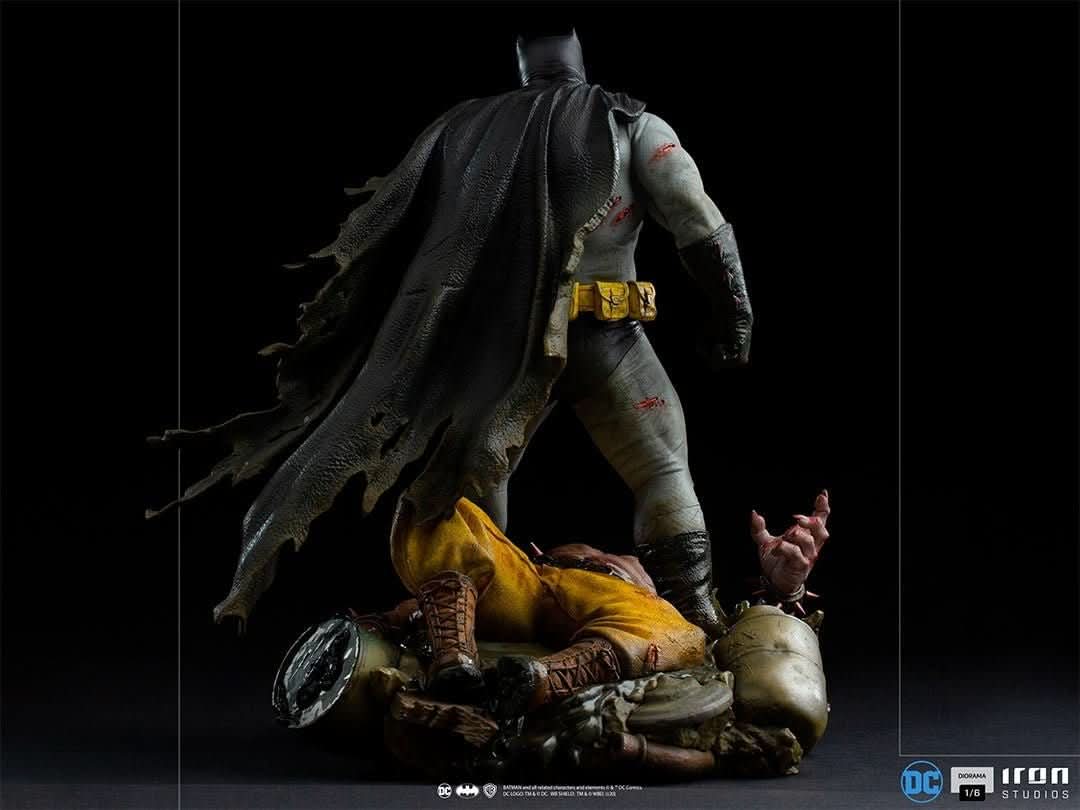 Statue Batman - The Dark Knight Returns - DC Comics - Diorama 1/6