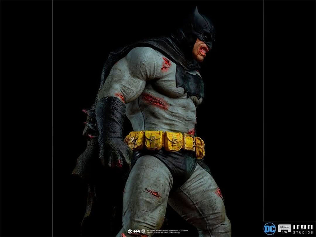Statue Batman - The Dark Knight Returns - DC Comics - Diorama 1/6