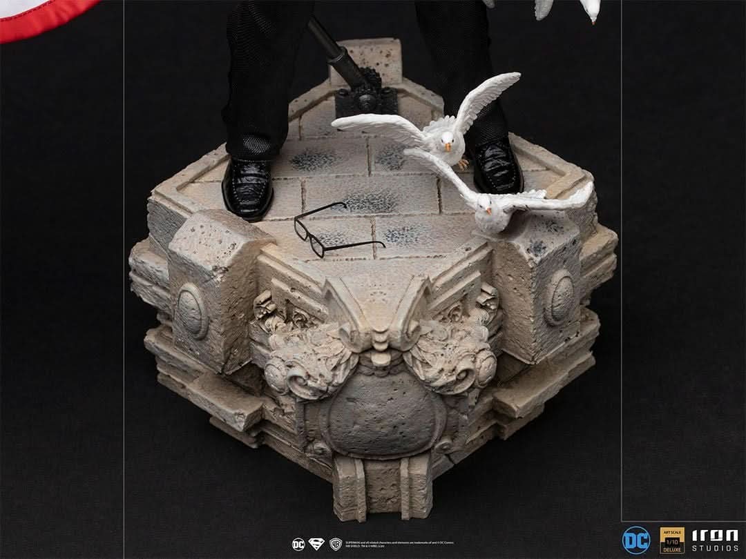 Statue Clark Kent - DC Comics - Art Scale 1/10