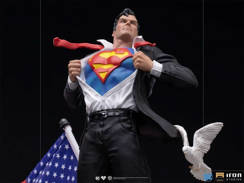 Statue Clark Kent - DC Comics - Art Scale 1/10