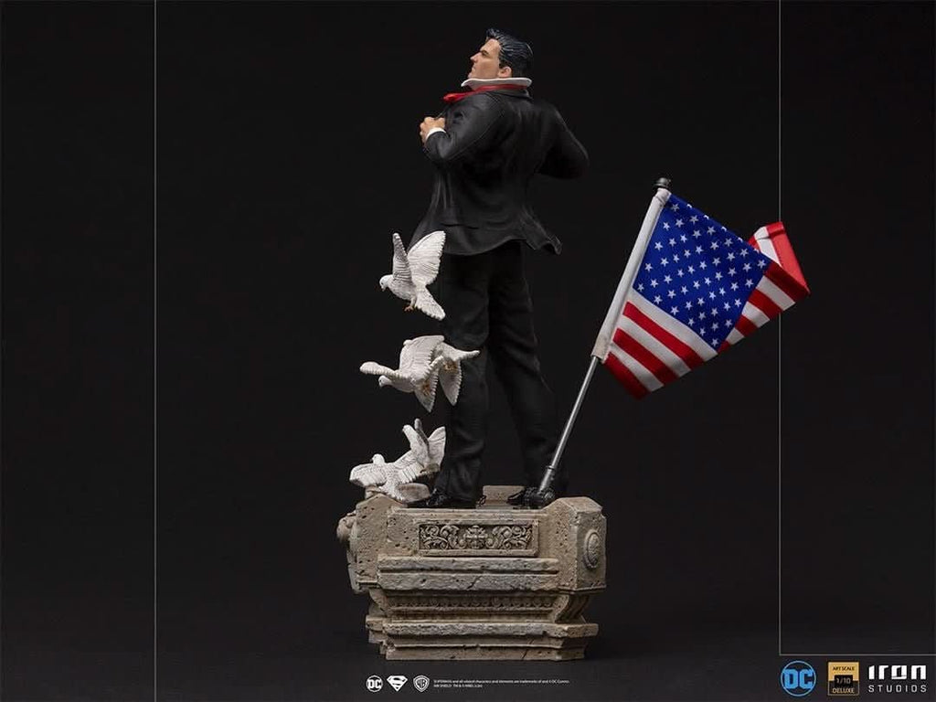 Statue Clark Kent - DC Comics - Art Scale 1/10