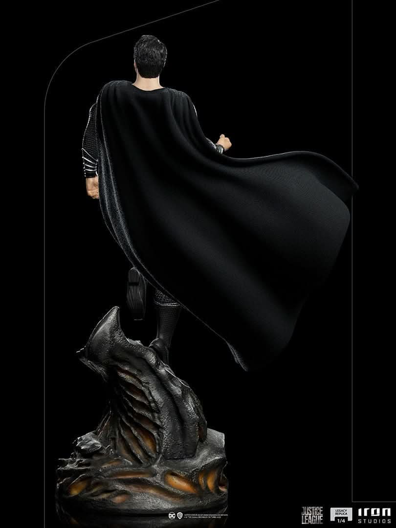 Statue Superman Black Suit - Zack Snyder's Justice League - Legacy Replica 1/4