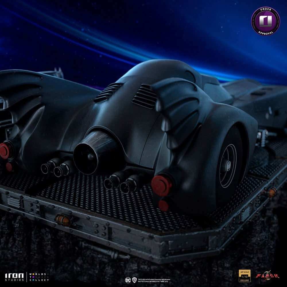 Statue Batmobile Deluxe - The Flash Movie - Art Scale 1/10 - DC Comics