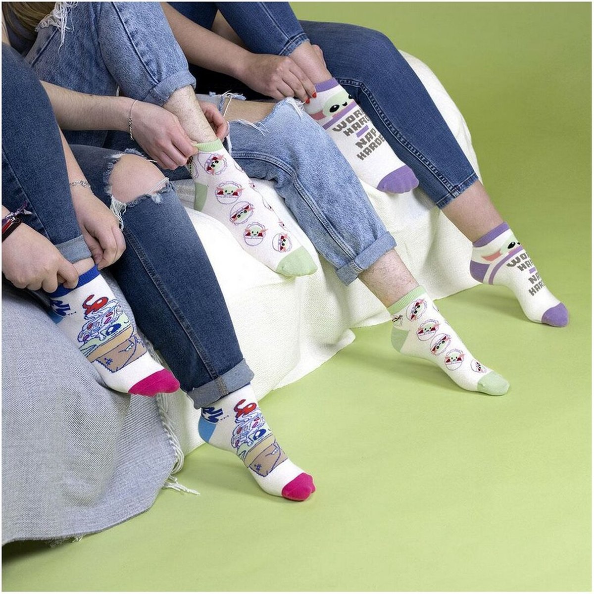 lot-de-3-paires-de-chaussettes-star-wars-grogu