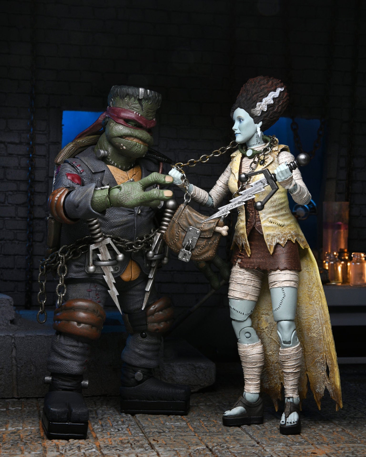 April O'Neil jako Nevěsta Frankensteina - Universal Monsters x Želvy Ninja