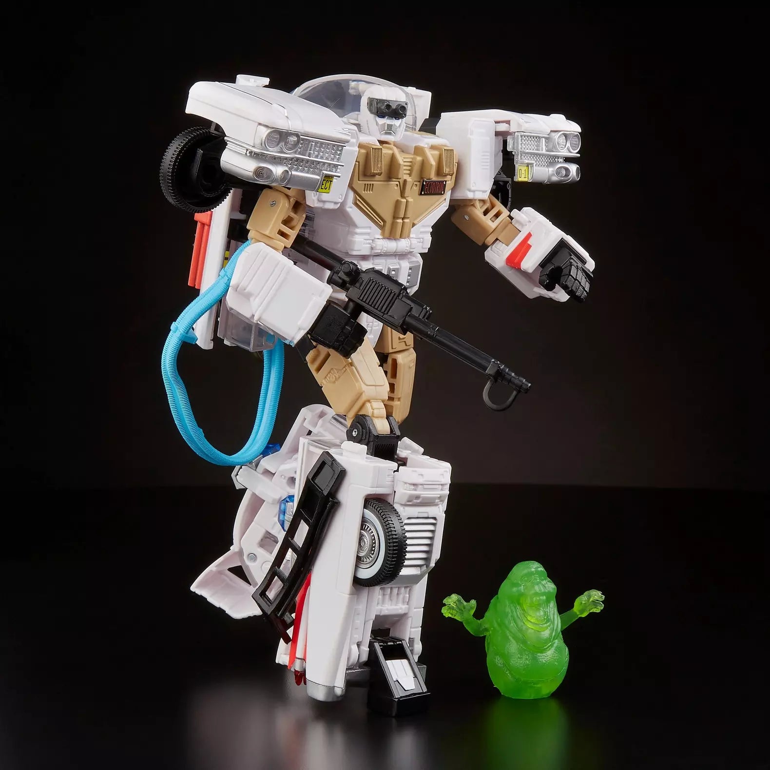 transformers-x-ghostbusters-figurine-ectotron-ecto-1-18-cm