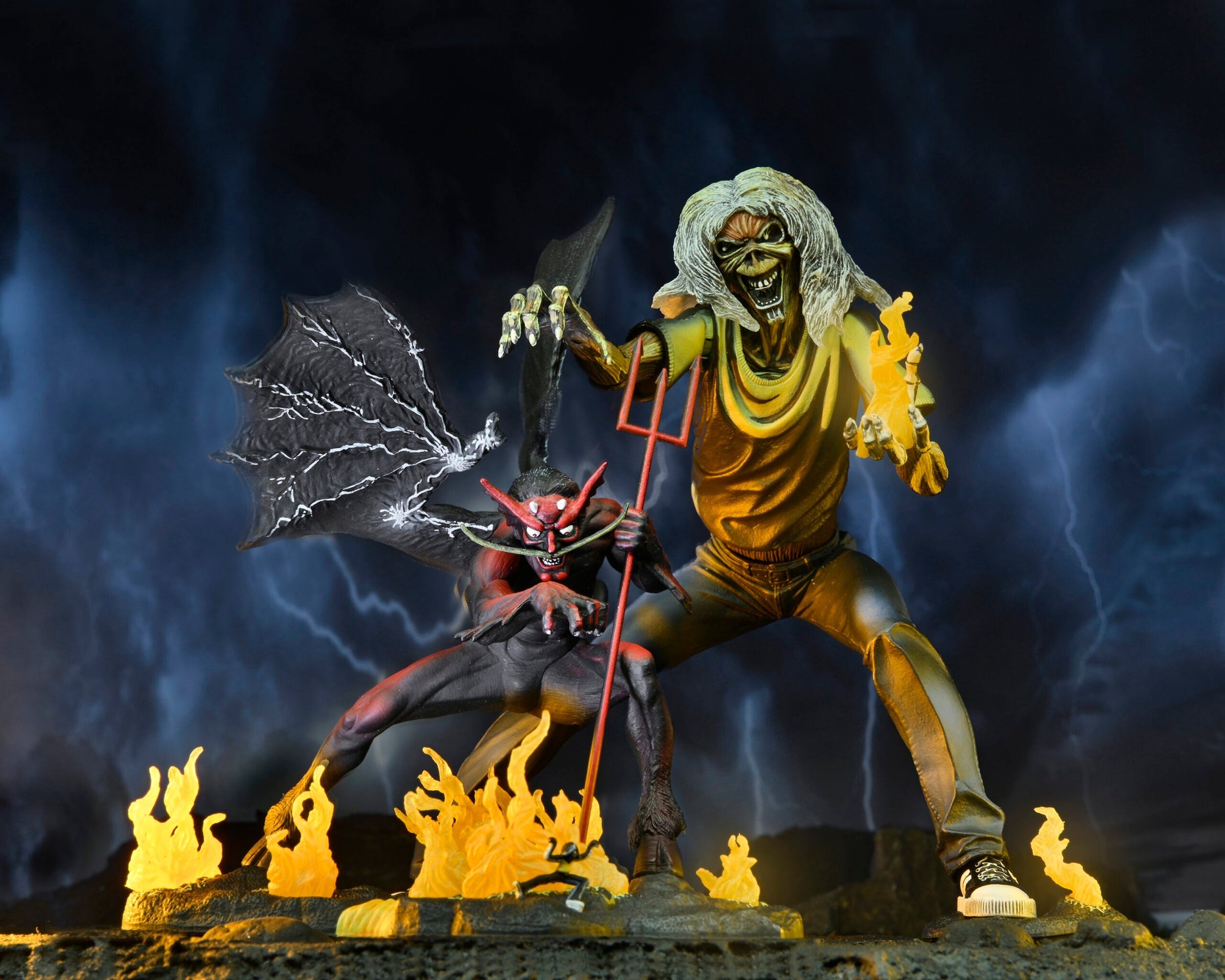 7 scale action figure set ultimate number of the beast 40th anniversary neca