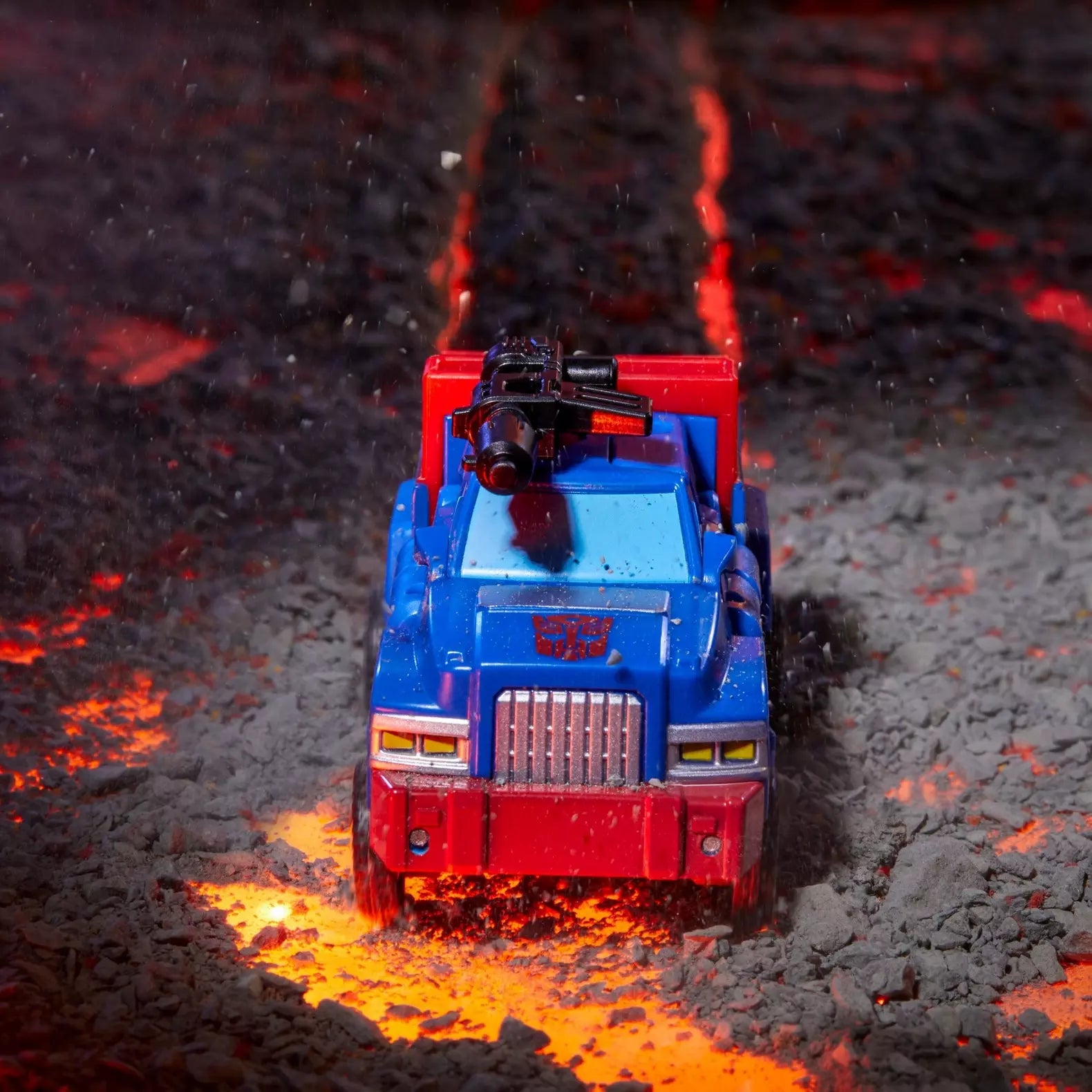 transformers-generations-legacy-united-g1-universe-autobot-gears-hasbro