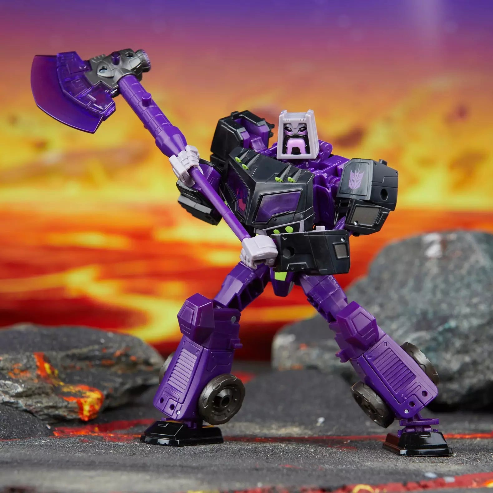 transformers generations legacy united voyageur decepticon motormaster hasbro
