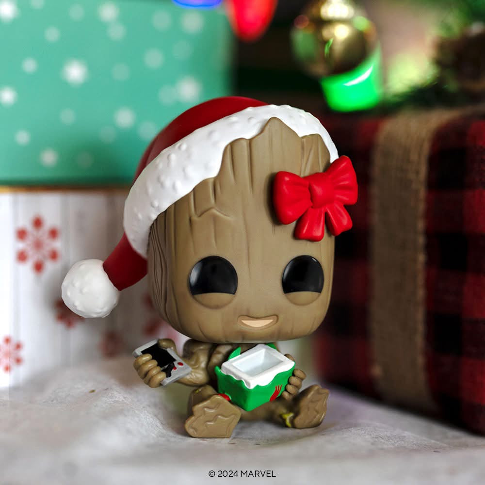 pop-groot-with-present-1440