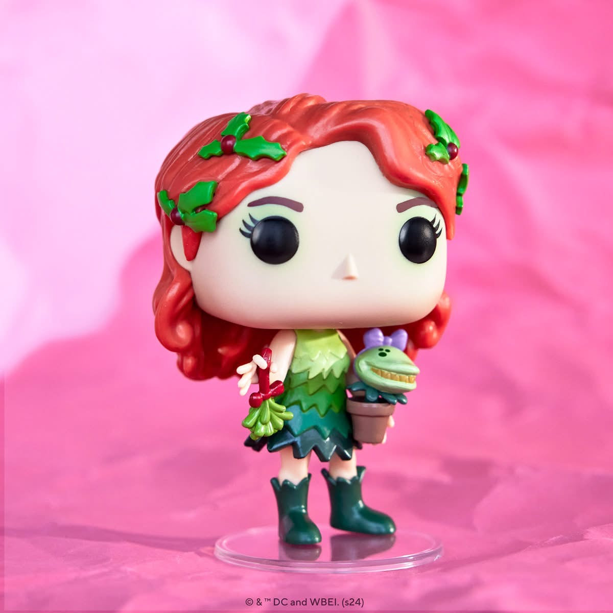 pop-poison-ivy-with-mistletoe-528
