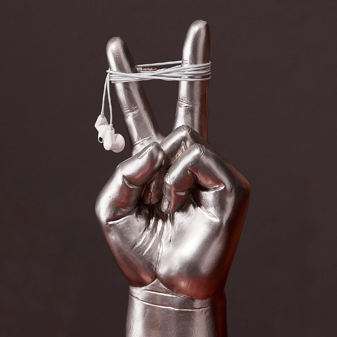 Kopfhörerständer Hand „Peace Out“