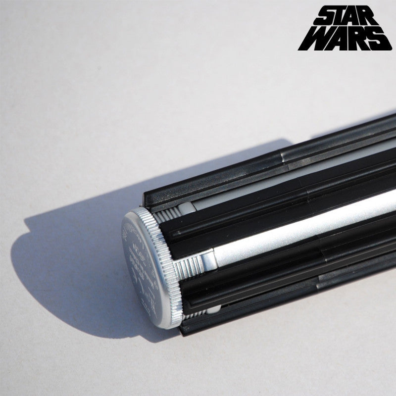 lampe-torche-sabre-laser-dark-vador