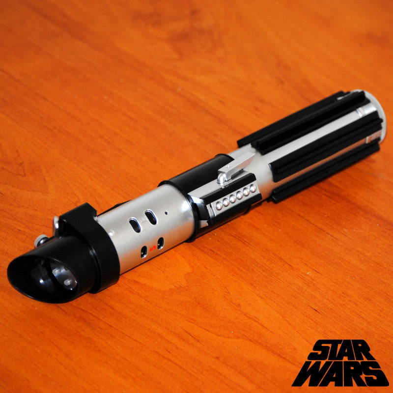 lampe-torche-sabre-laser-dark-vador