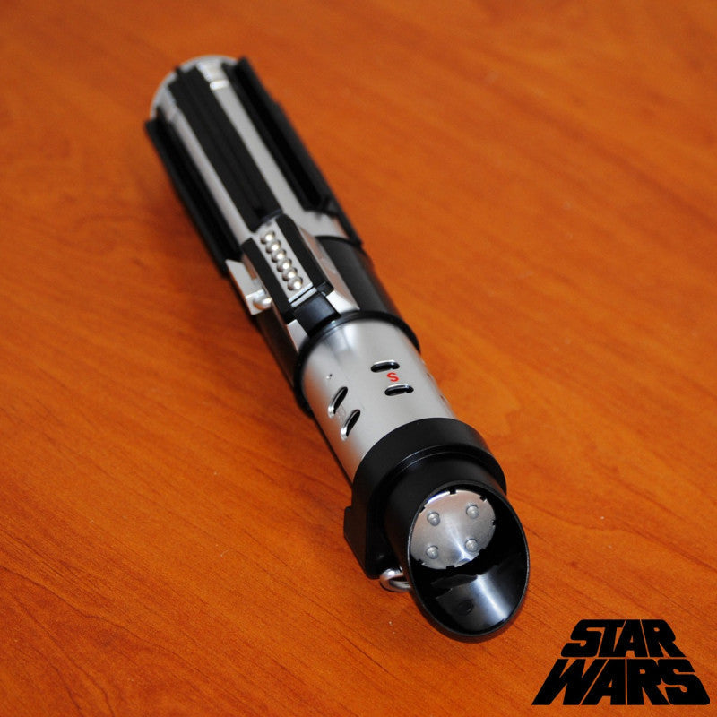 lampe-torche-sabre-laser-dark-vador