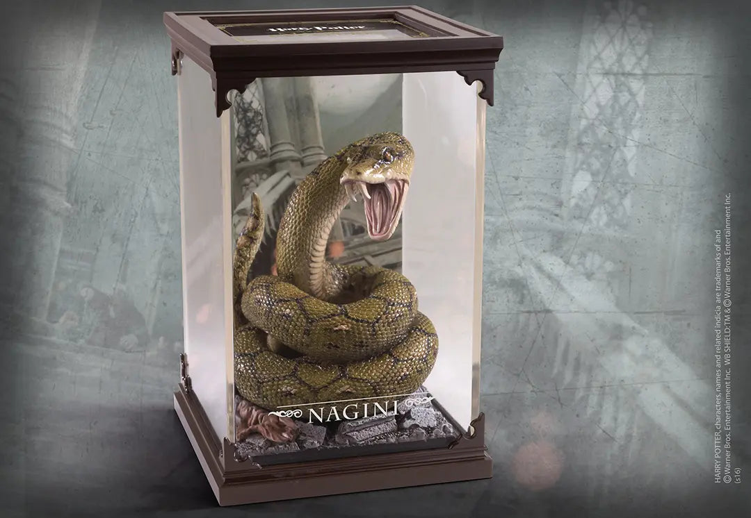 Nagini - Figurine Créature Magique 09