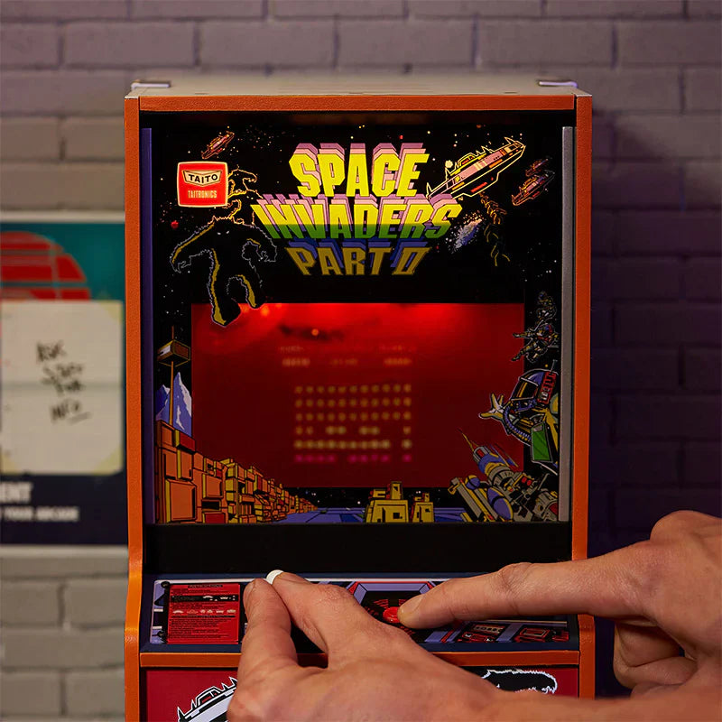 Ceturtdaļas izmēra arkādes skapis Space Invaders II daļa