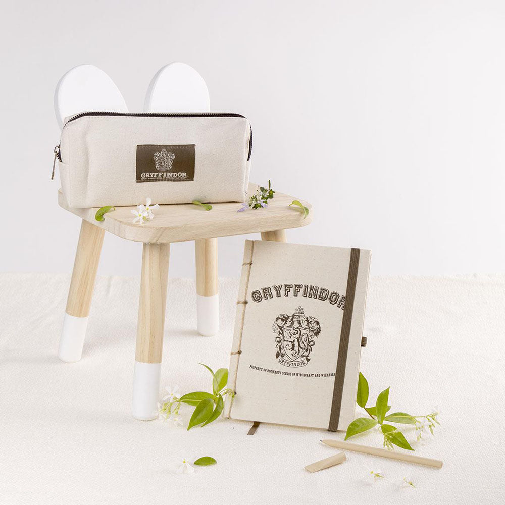 ХАРИ ПОТЪР - Тетрадка + Несесер + Писалка - Подаръчна кутия