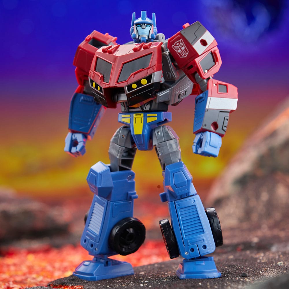 Optimus Prime - United Voyager Class Animated Universe