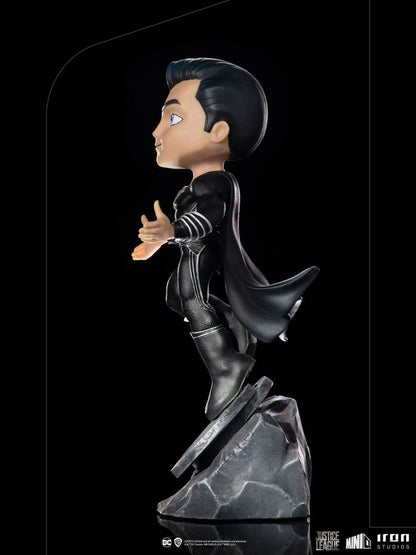 figurine-mini-co-superman-black-suit-iron-studios
