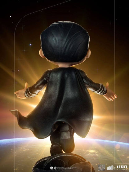 figurine-mini-co-superman-black-suit-iron-studios