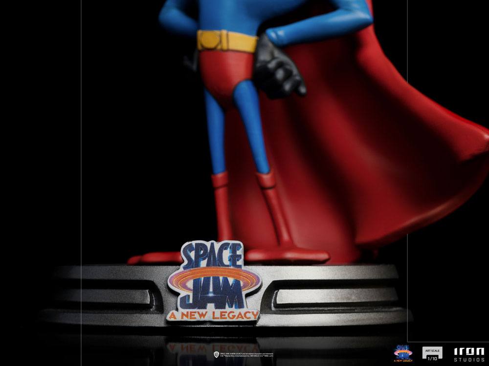 space-jam-a-new-legacy-daffy-duck-superman