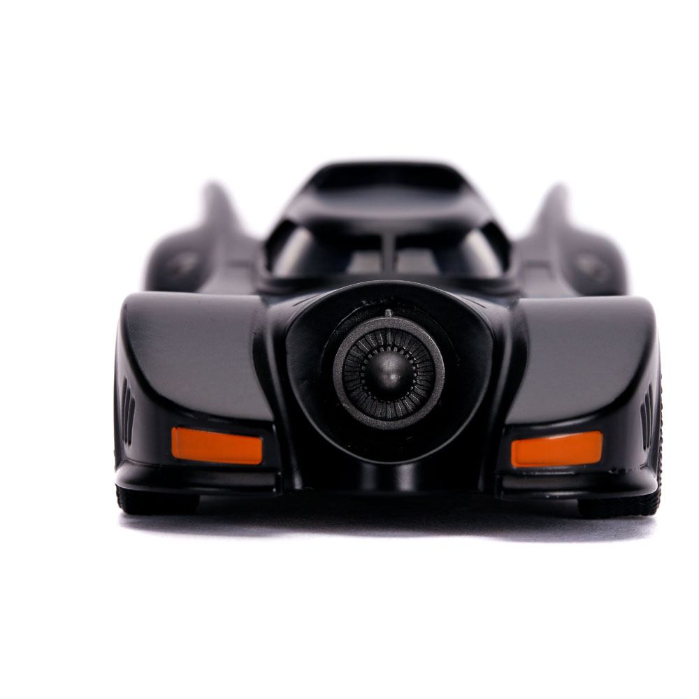 hollywood-rides-batmobile-et-batman-jada-toys
