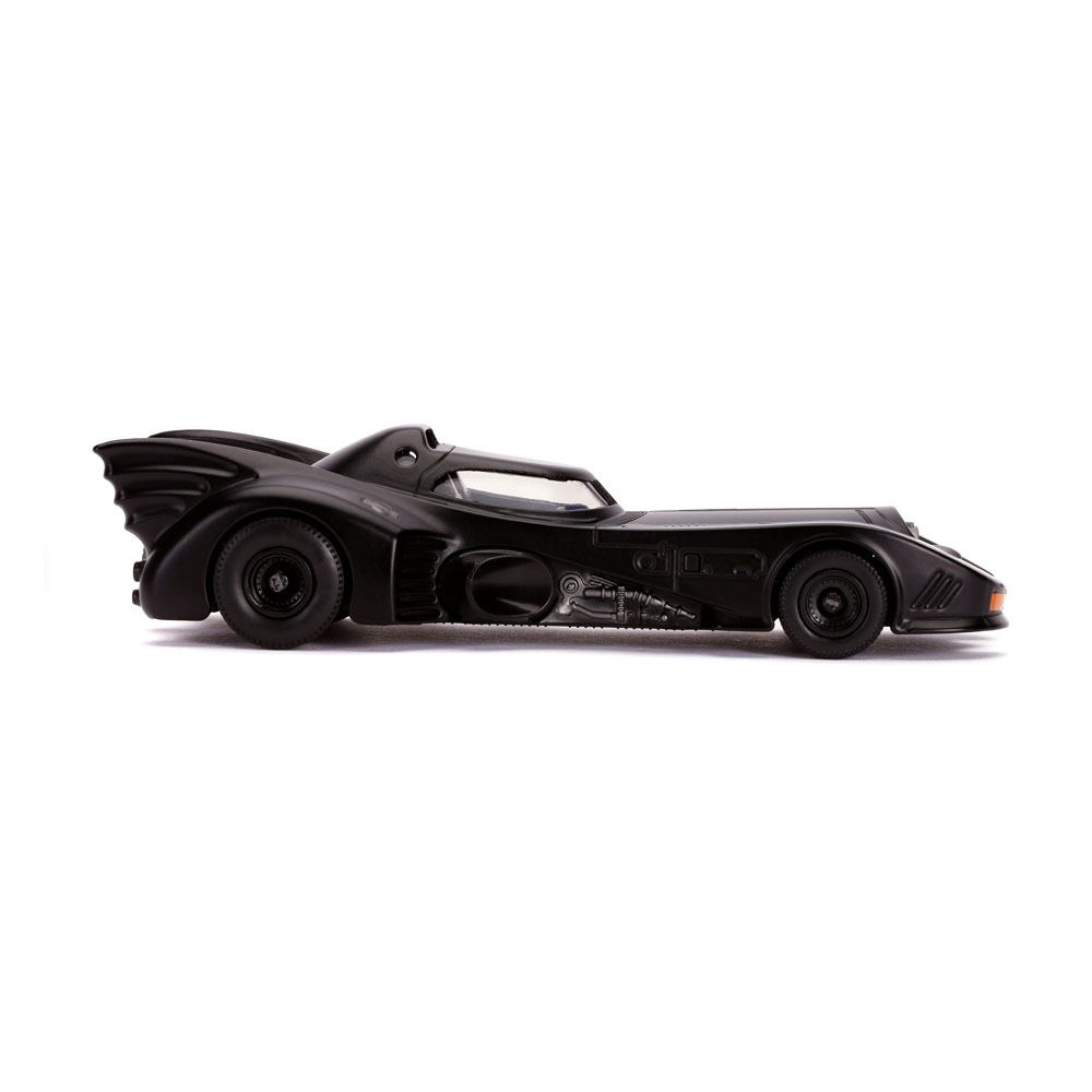 hollywood-rides-batmobile-et-batman-jada-toys