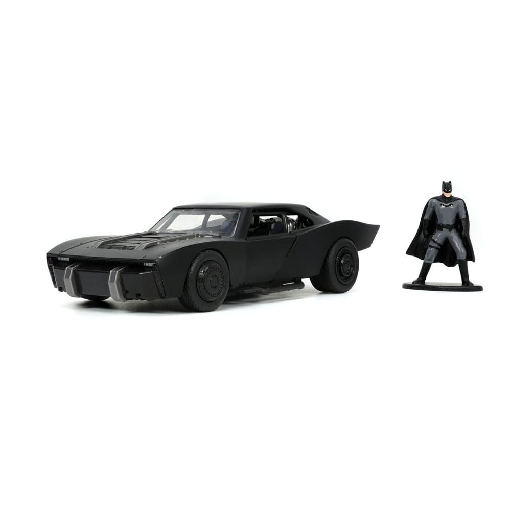 Batman & Batmobile 1:32