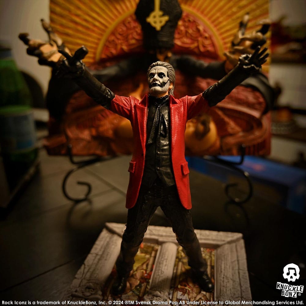 Statuette Papa Emeritus IV (Red Jacket) - Rock Iconz - PRECOMMANDE*