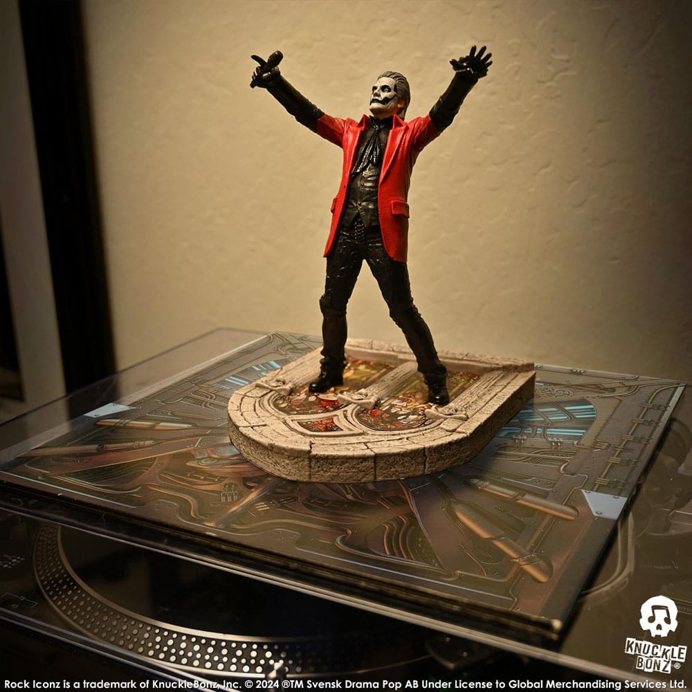 Statuette Papa Emeritus IV (Red Jacket) - Rock Iconz - PRECOMMANDE*