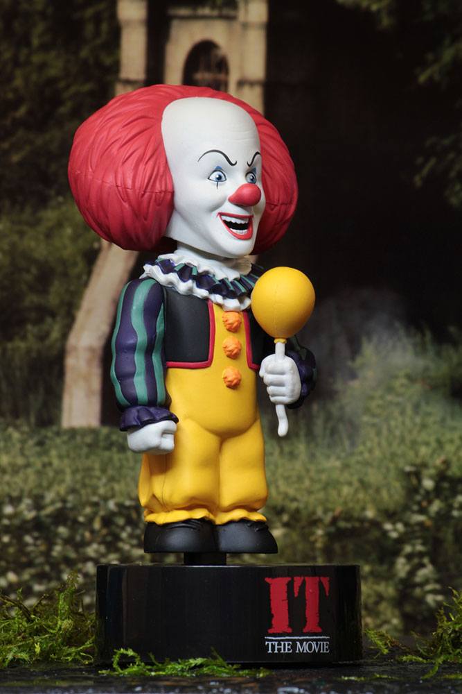 body-knocker-il-est-revenu-1990-pennywise-neca